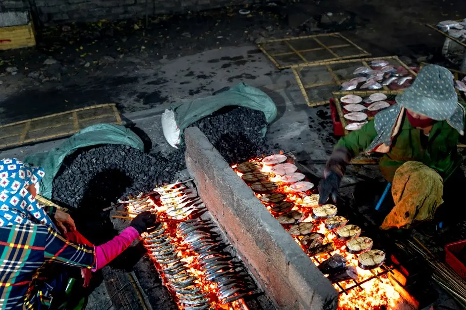 Mengenal Kuliner Khas Suwawa: Cerita di Balik Ayam Bakar Woku yang Menggugah Selera